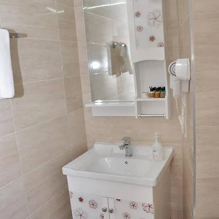 китанов Casa de hóspedes *