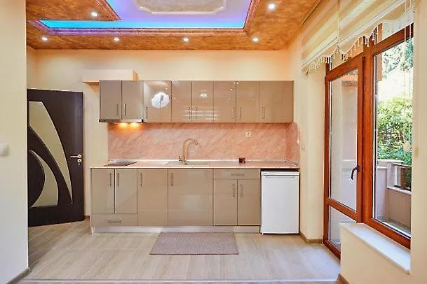 китанов Guest house 4*